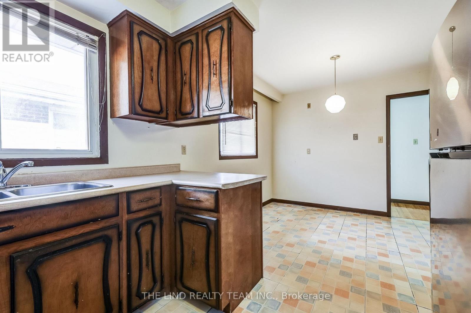 260 Apache Trail, Toronto, Ontario  M2H 2W4 - Photo 14 - C12438074