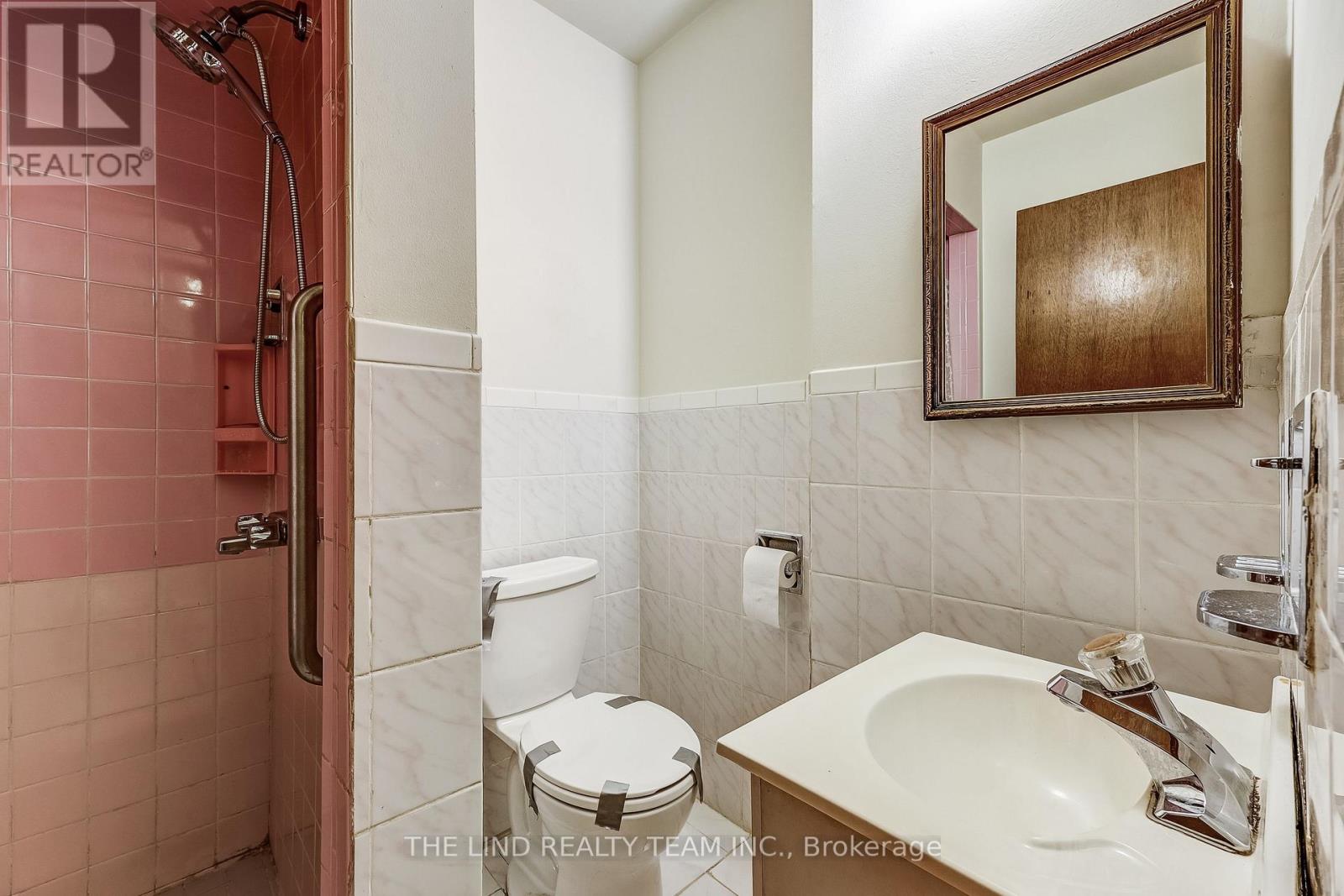 260 Apache Trail, Toronto, Ontario  M2H 2W4 - Photo 37 - C12438074