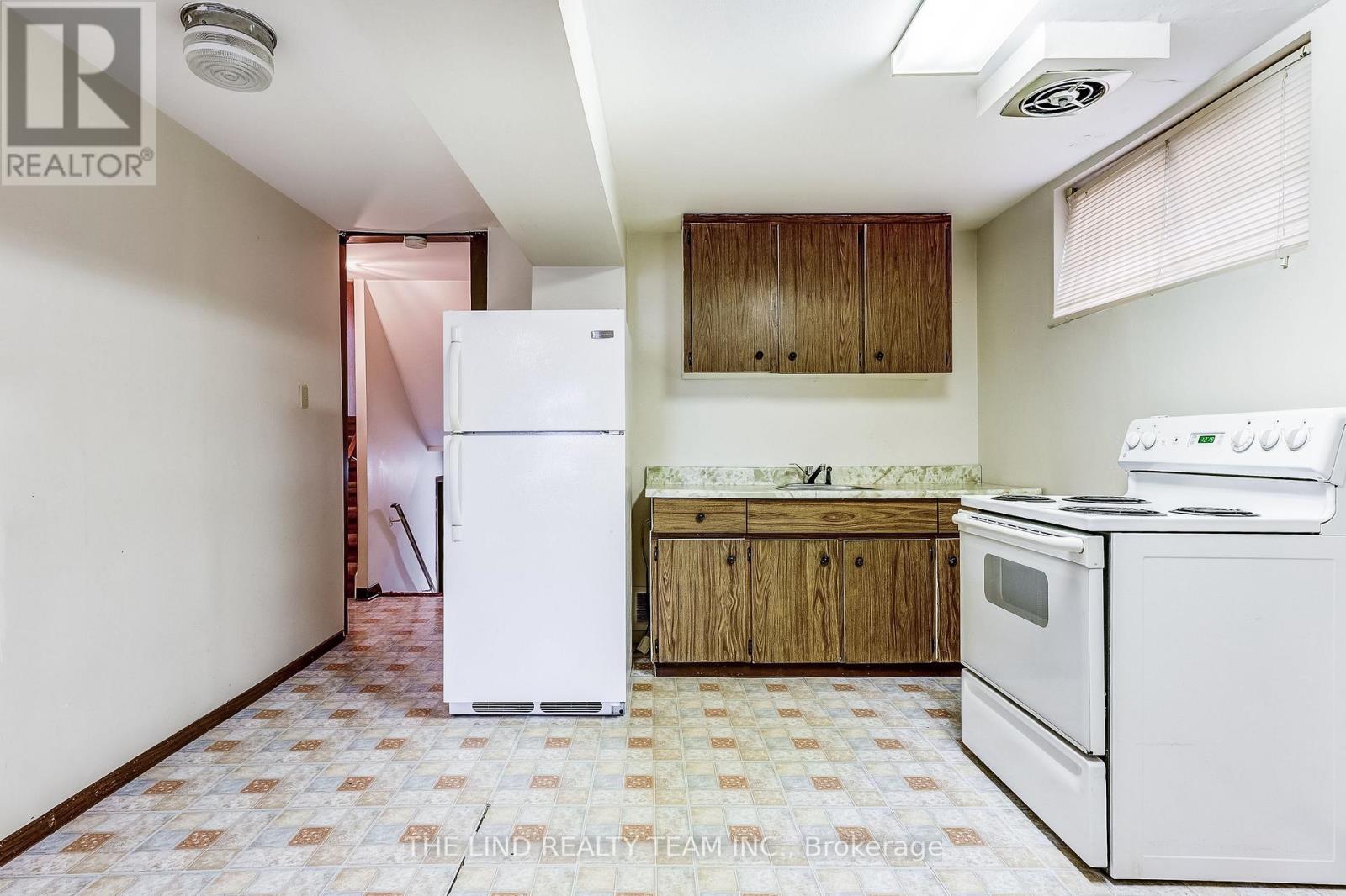 260 Apache Trail, Toronto, Ontario  M2H 2W4 - Photo 39 - C12438074