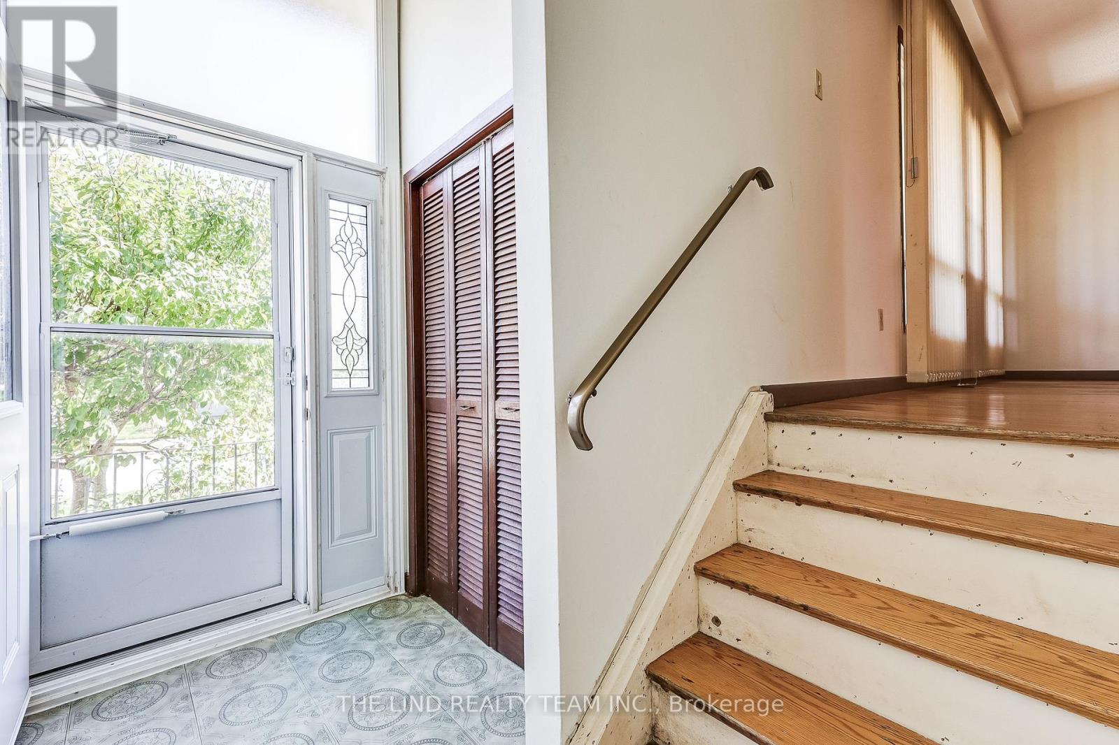260 Apache Trail, Toronto, Ontario  M2H 2W4 - Photo 5 - C12438074