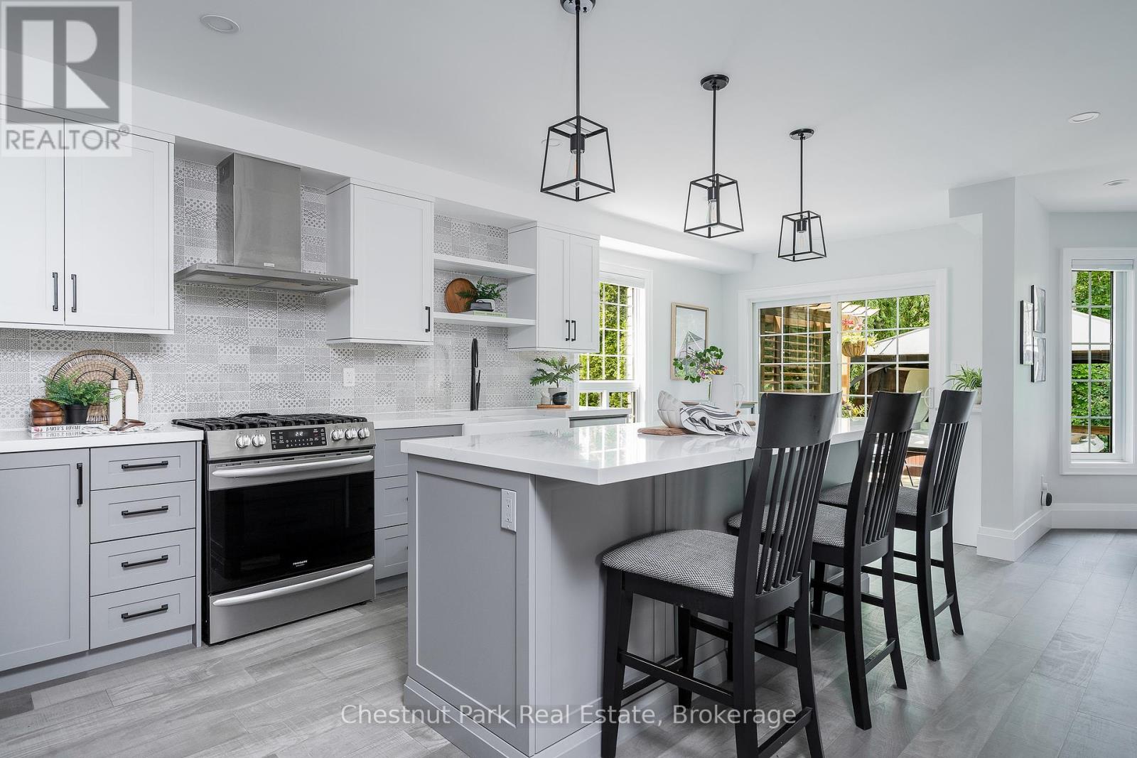 13 Brooke Avenue, Collingwood, Ontario  L9Y 5L2 - Photo 8 - S12438110