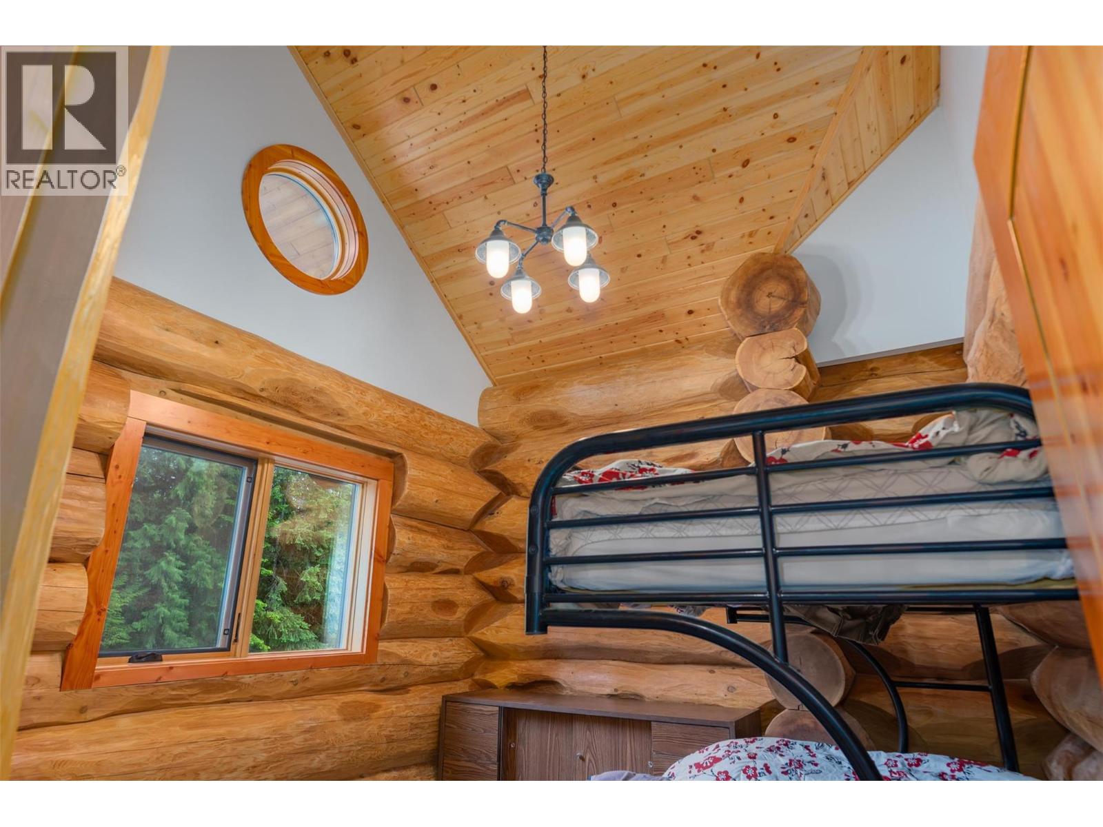 800 Highway 22, Rossland, British Columbia  V0G 1Y0 - Photo 22 - 10364452