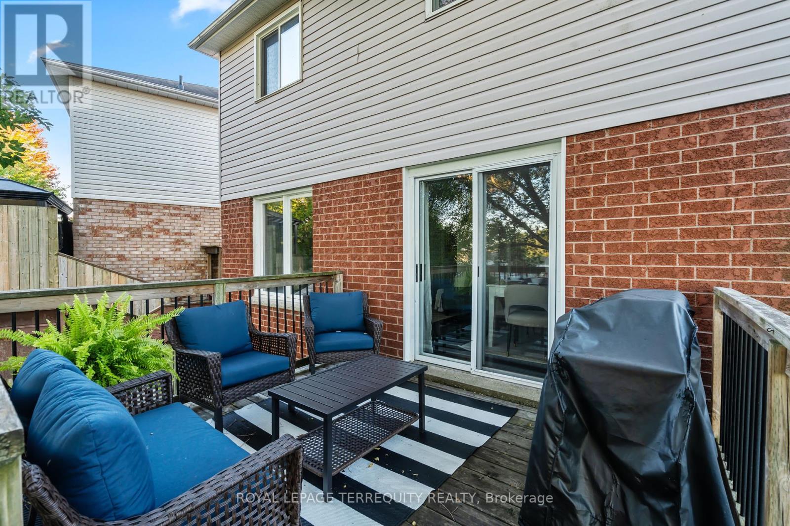 43 Champine Square, Clarington, Ontario  L1C 4W1 - Photo 37 - E12437926