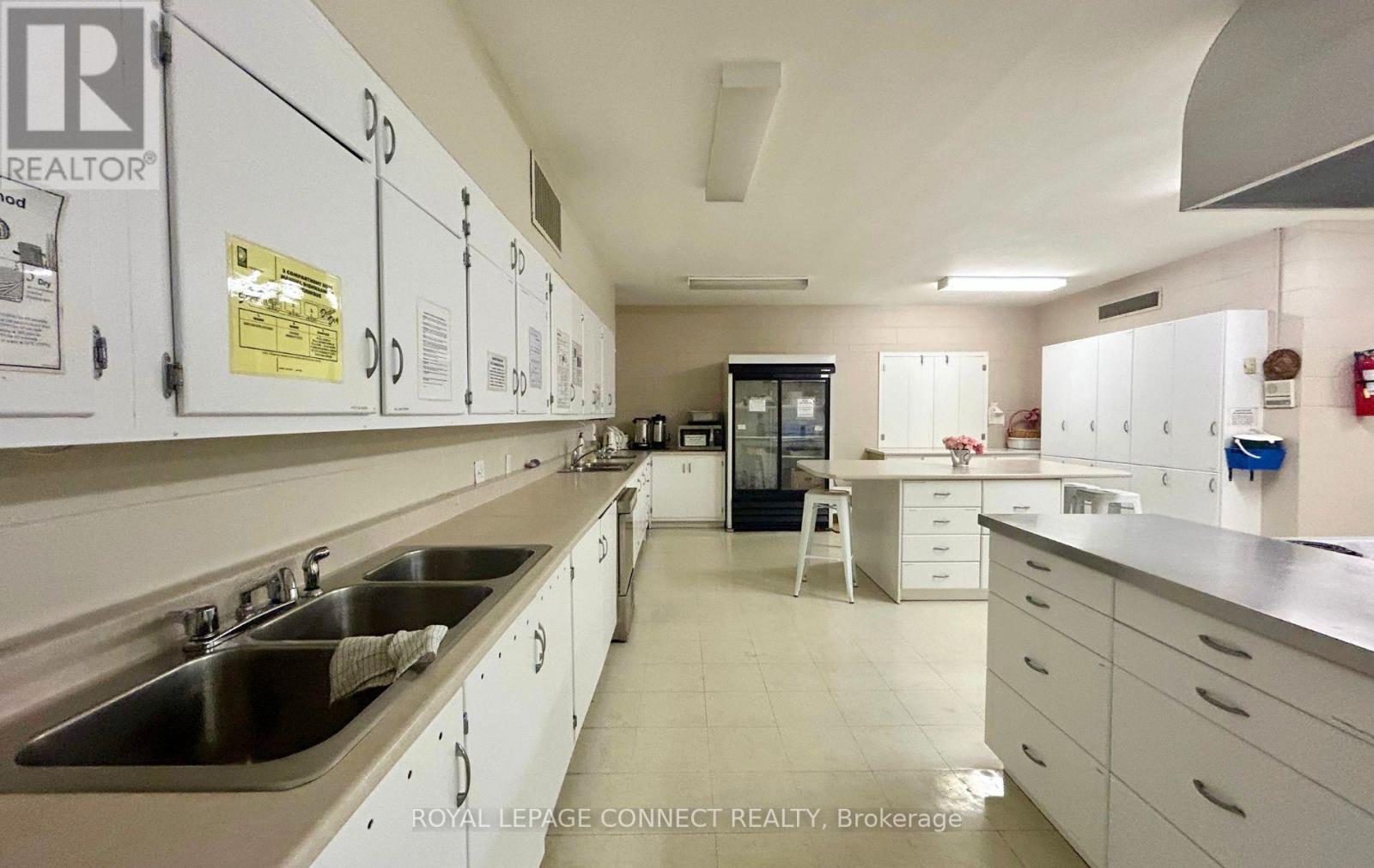 Lower, Off - 676 Simcoe Street N, Oshawa (Centennial), Ontario  L1G 4V7 - Photo 10 - E12438026