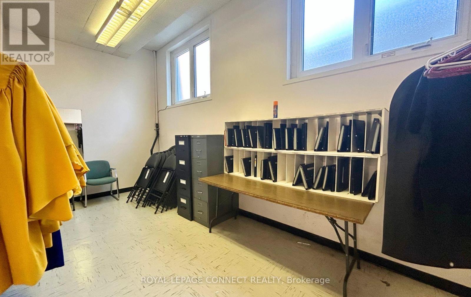 Lower, Off - 676 Simcoe Street N, Oshawa (Centennial), Ontario  L1G 4V7 - Photo 6 - E12438026