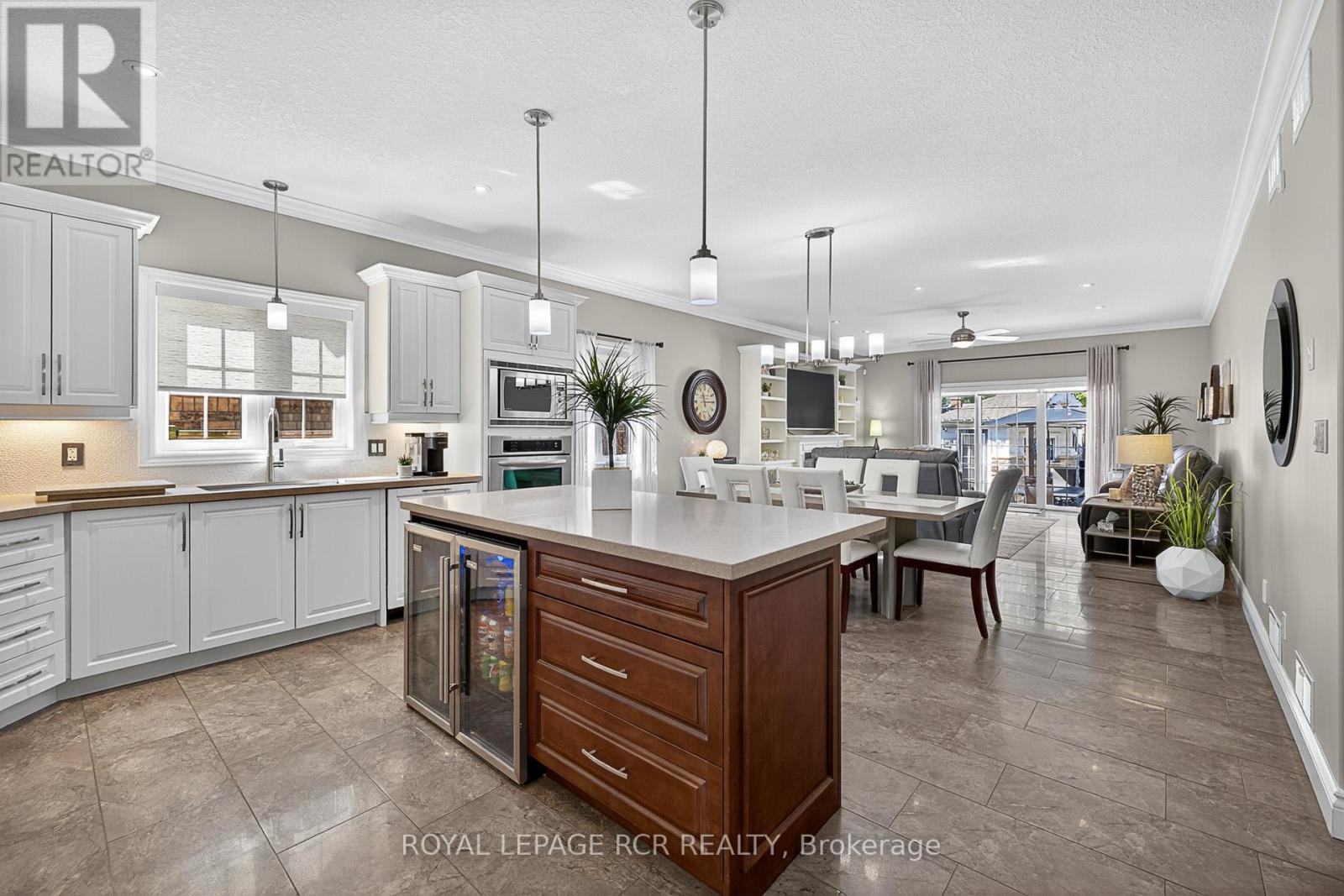 21 Corvinelli Drive, Whitby, Ontario  L1M 0G7 - Photo 3 - E12438065