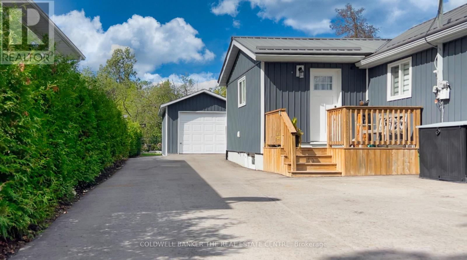 55 Prince Street W, Kawartha Lakes (Bobcaygeon), Ontario  K0M 1A0 - Photo 2 - X12437635