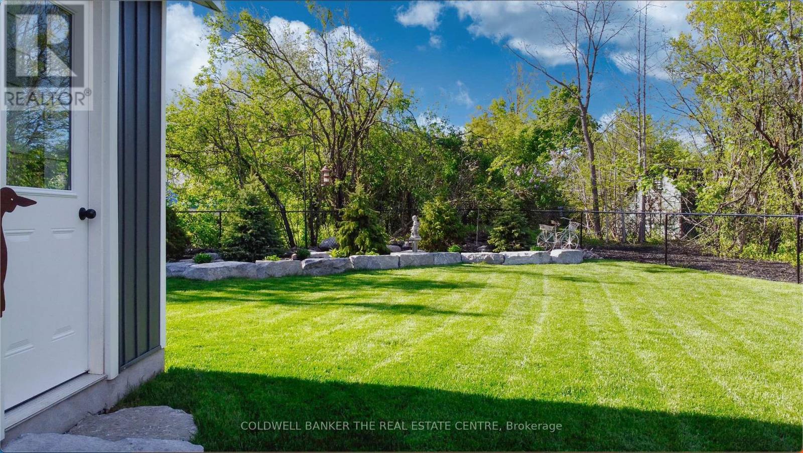 55 Prince Street W, Kawartha Lakes (Bobcaygeon), Ontario  K0M 1A0 - Photo 36 - X12437635