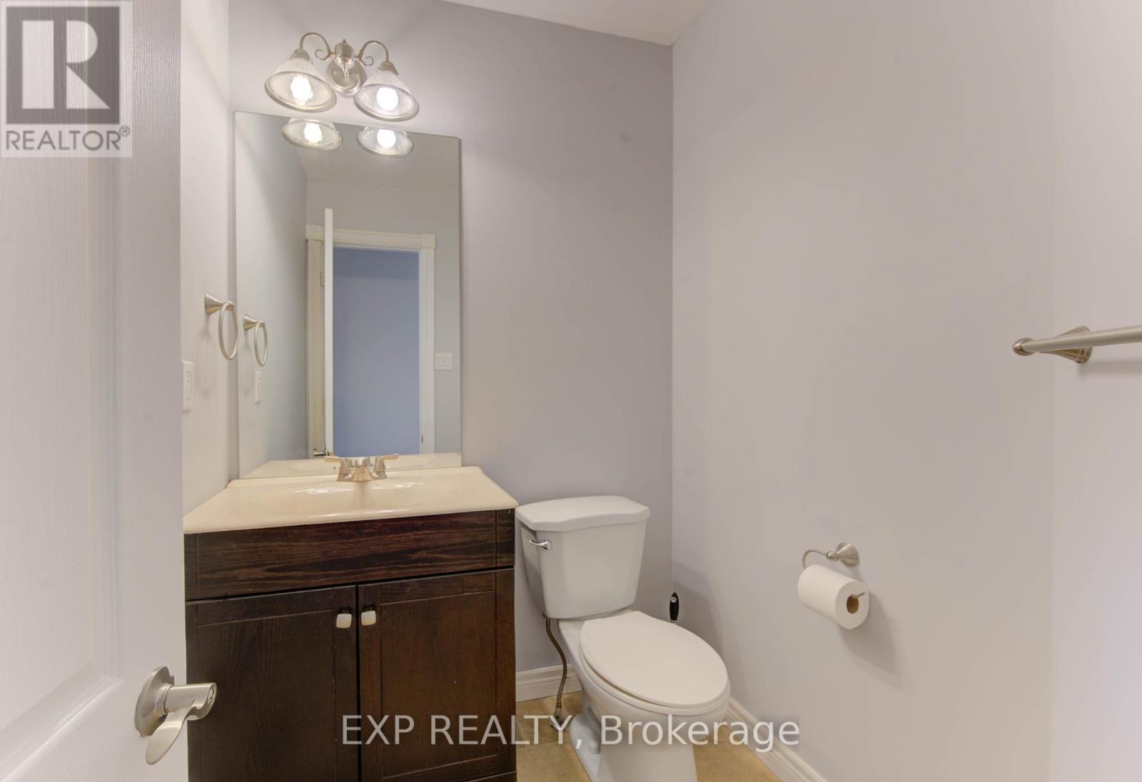 6 - 499 Oakvale Drive, Waterloo, Ontario  N2T 2G6 - Photo 11 - X12437649