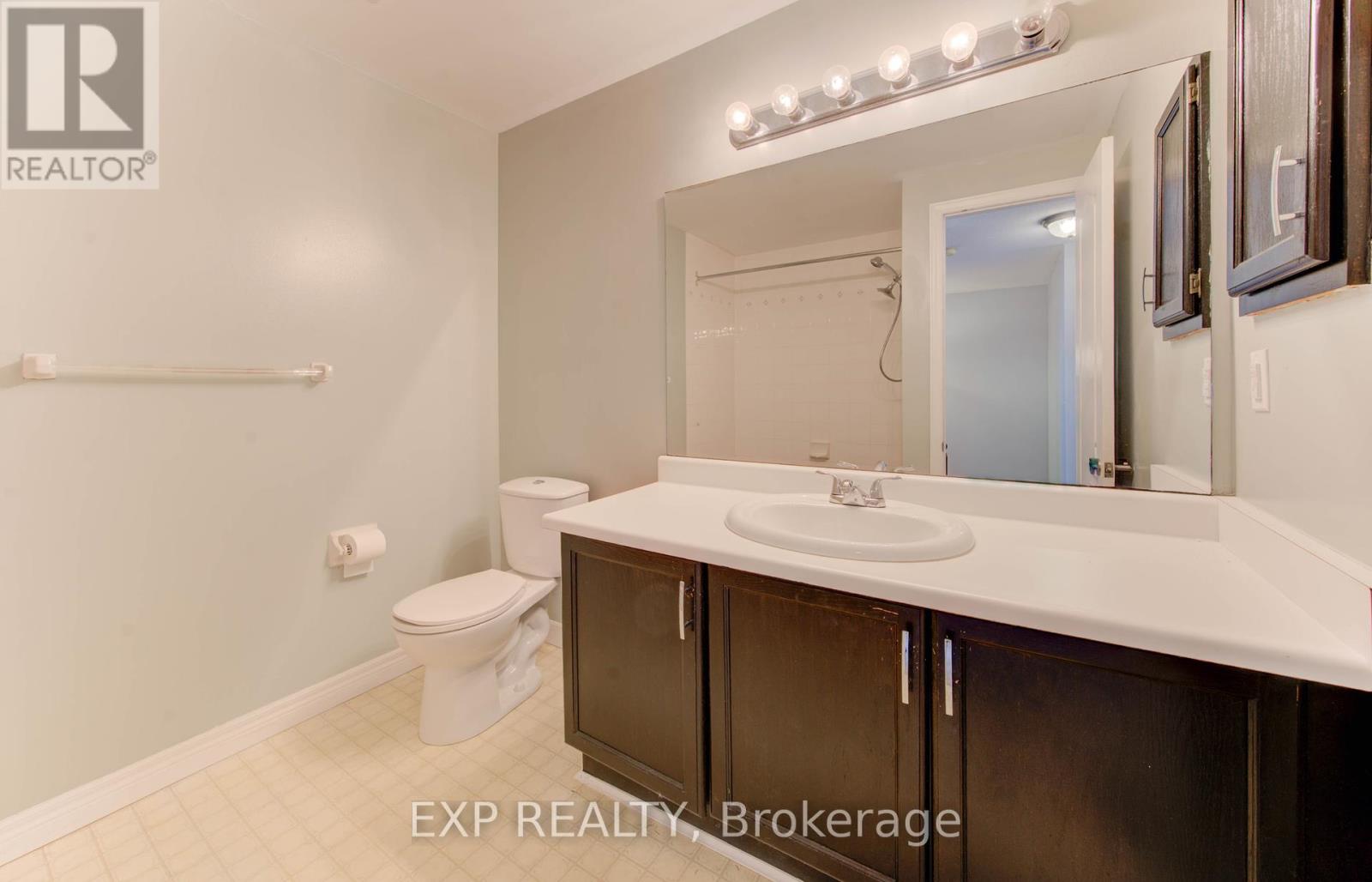 6 - 499 Oakvale Drive, Waterloo, Ontario  N2T 2G6 - Photo 29 - X12437649