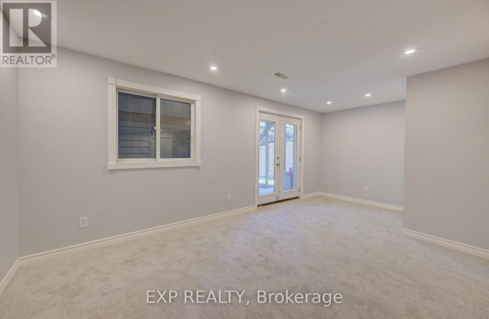 6 - 499 Oakvale Drive, Waterloo, Ontario  N2T 2G6 - Photo 37 - X12437649