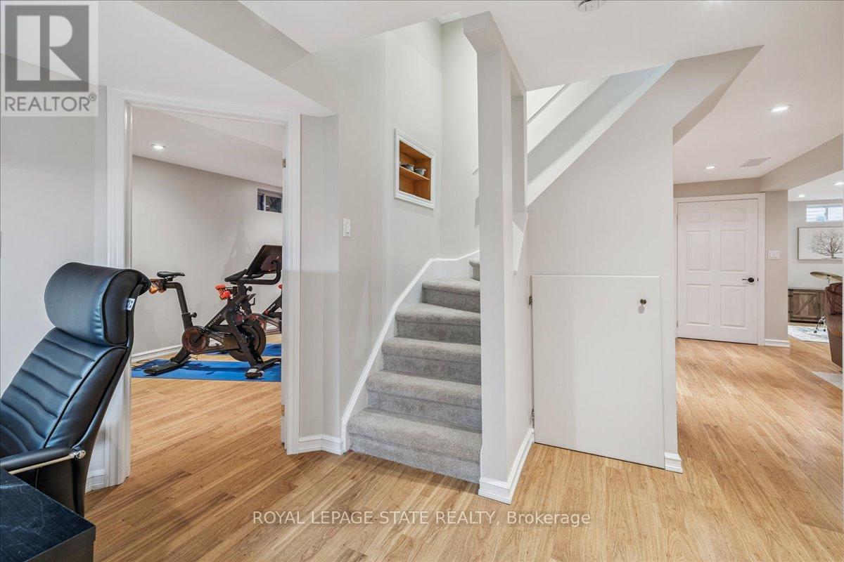 1 Parkvista Place, Hamilton, Ontario  L8J 3S5 - Photo 32 - X12437662