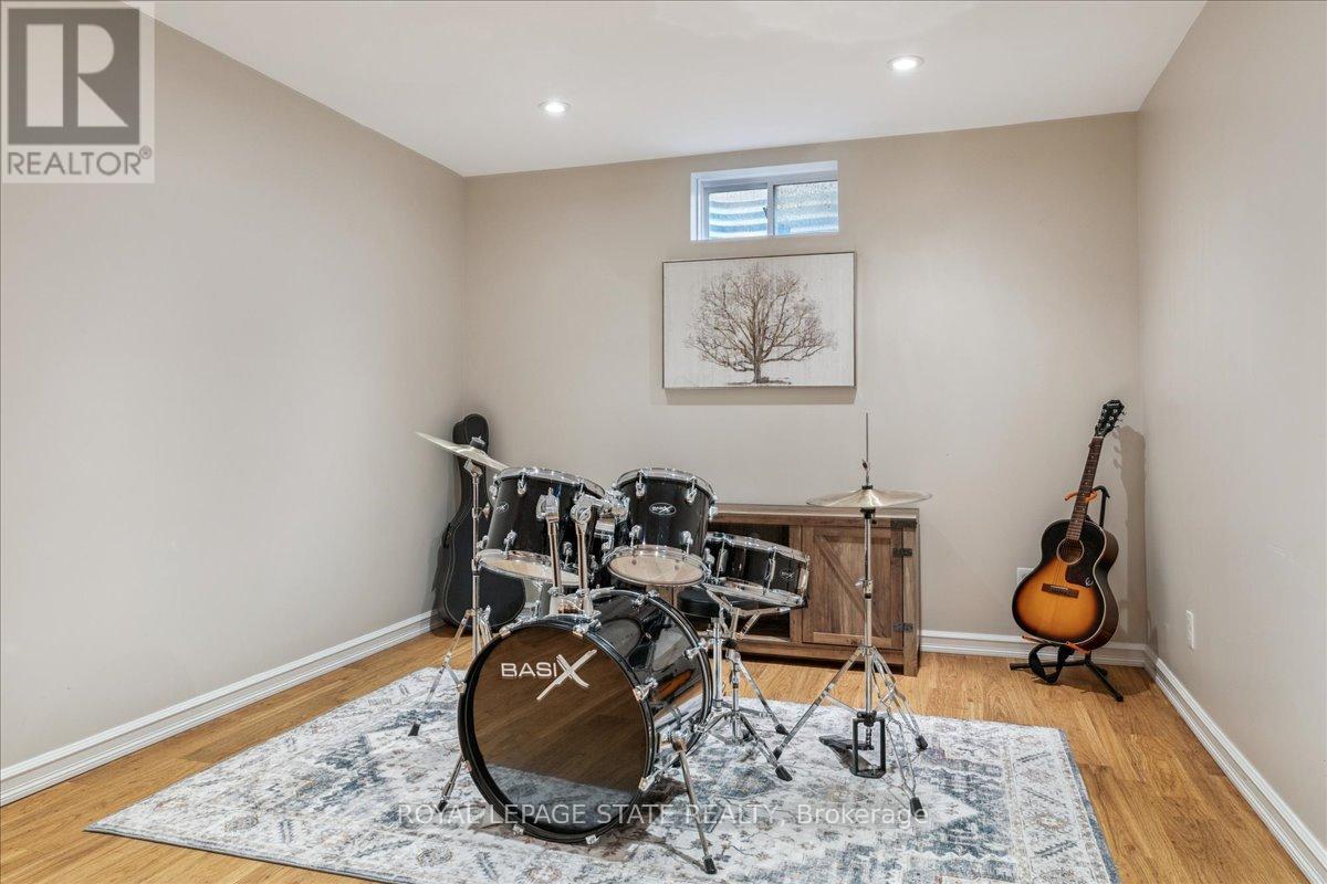 1 Parkvista Place, Hamilton, Ontario  L8J 3S5 - Photo 36 - X12437662