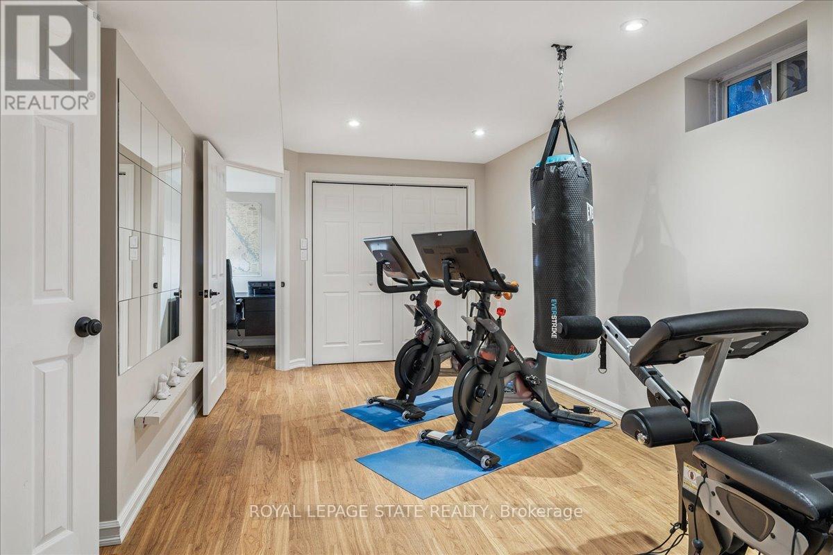 1 Parkvista Place, Hamilton, Ontario  L8J 3S5 - Photo 38 - X12437662