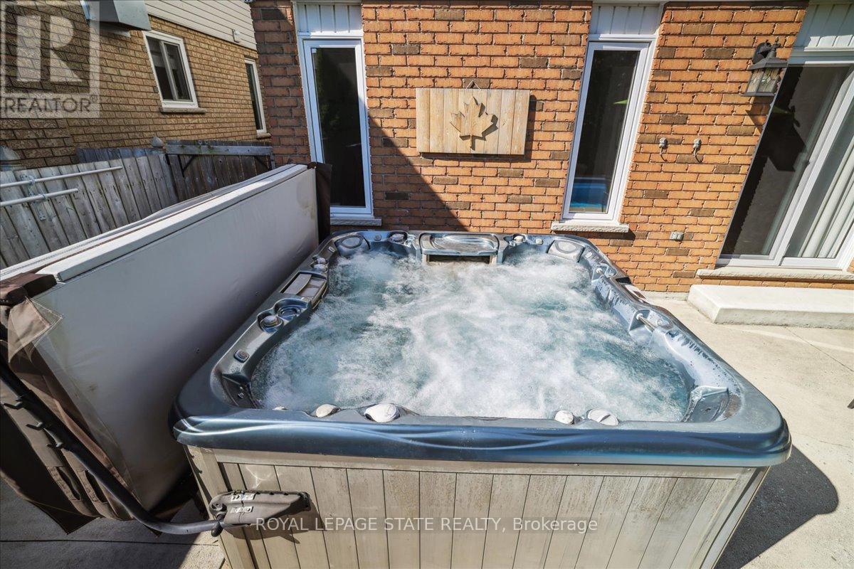 1 Parkvista Place, Hamilton, Ontario  L8J 3S5 - Photo 42 - X12437662