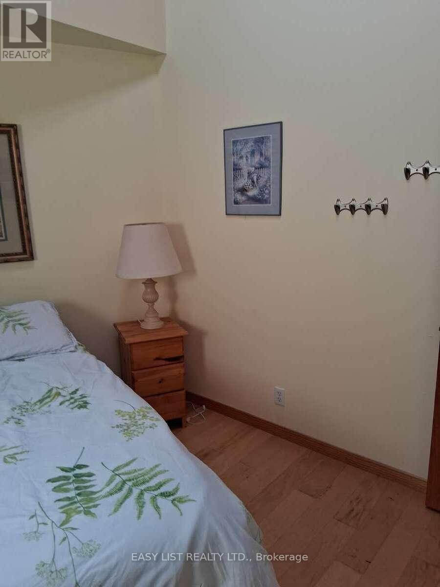 175 Old Man's Lake Lane, Magnetawan, Ontario  P0A 1P0 - Photo 19 - X12437666