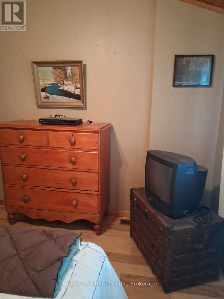 175 Old Man's Lake Lane, Magnetawan, Ontario  P0A 1P0 - Photo 23 - X12437666