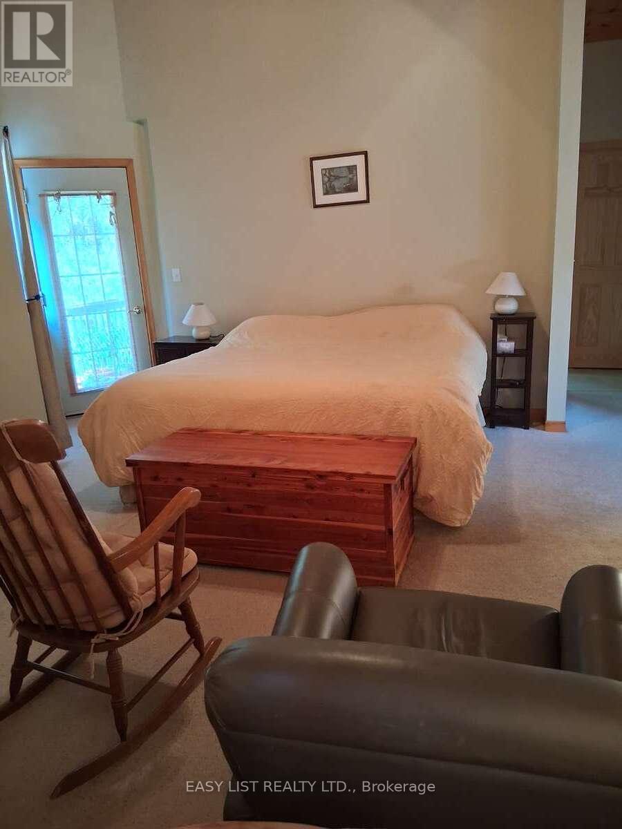 175 Old Man's Lake Lane, Magnetawan, Ontario  P0A 1P0 - Photo 27 - X12437666