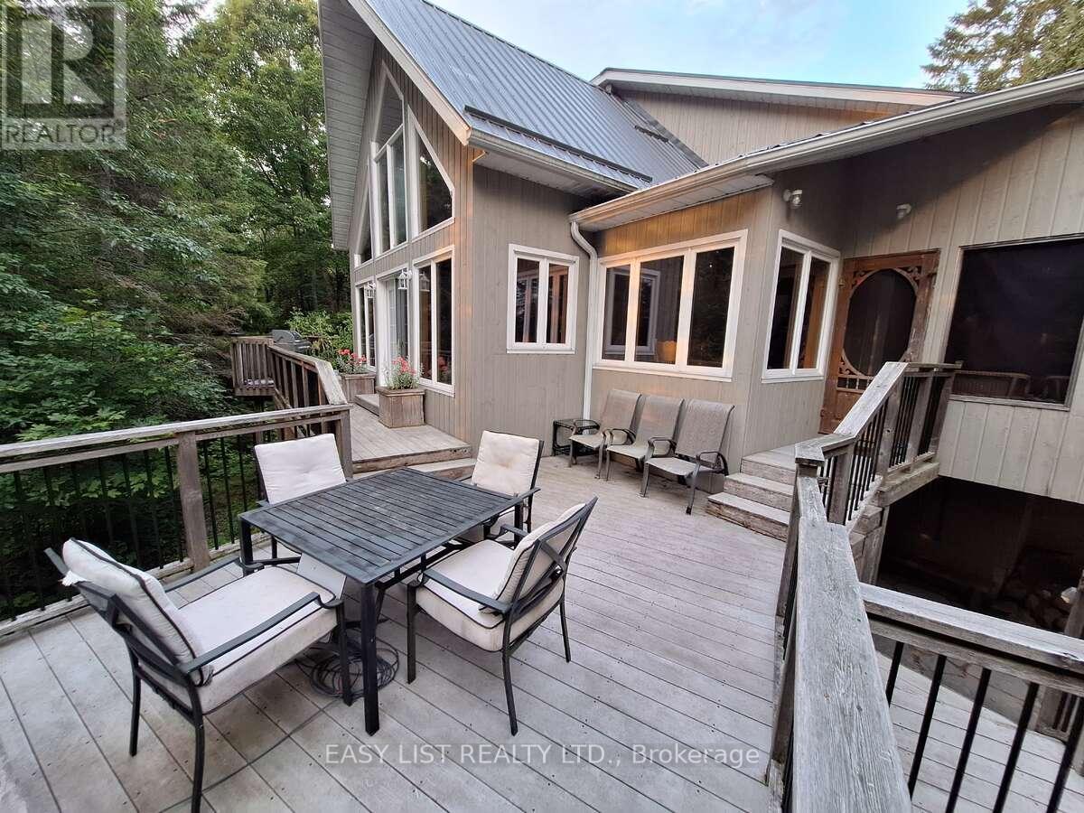 175 Old Man's Lake Lane, Magnetawan, Ontario  P0A 1P0 - Photo 3 - X12437666