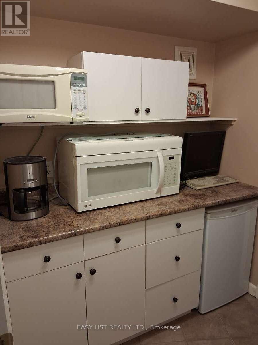 175 Old Man's Lake Lane, Magnetawan, Ontario  P0A 1P0 - Photo 36 - X12437666