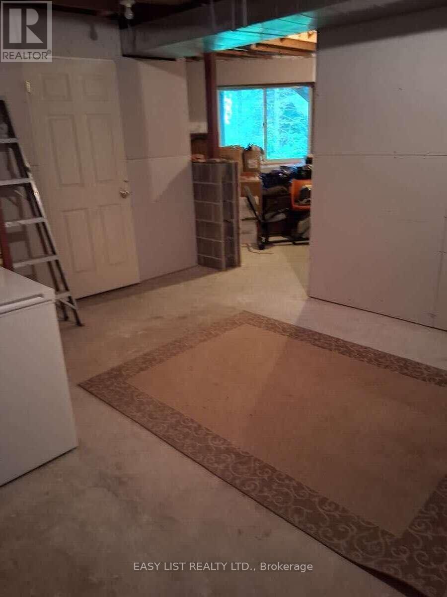 175 Old Man's Lake Lane, Magnetawan, Ontario  P0A 1P0 - Photo 38 - X12437666