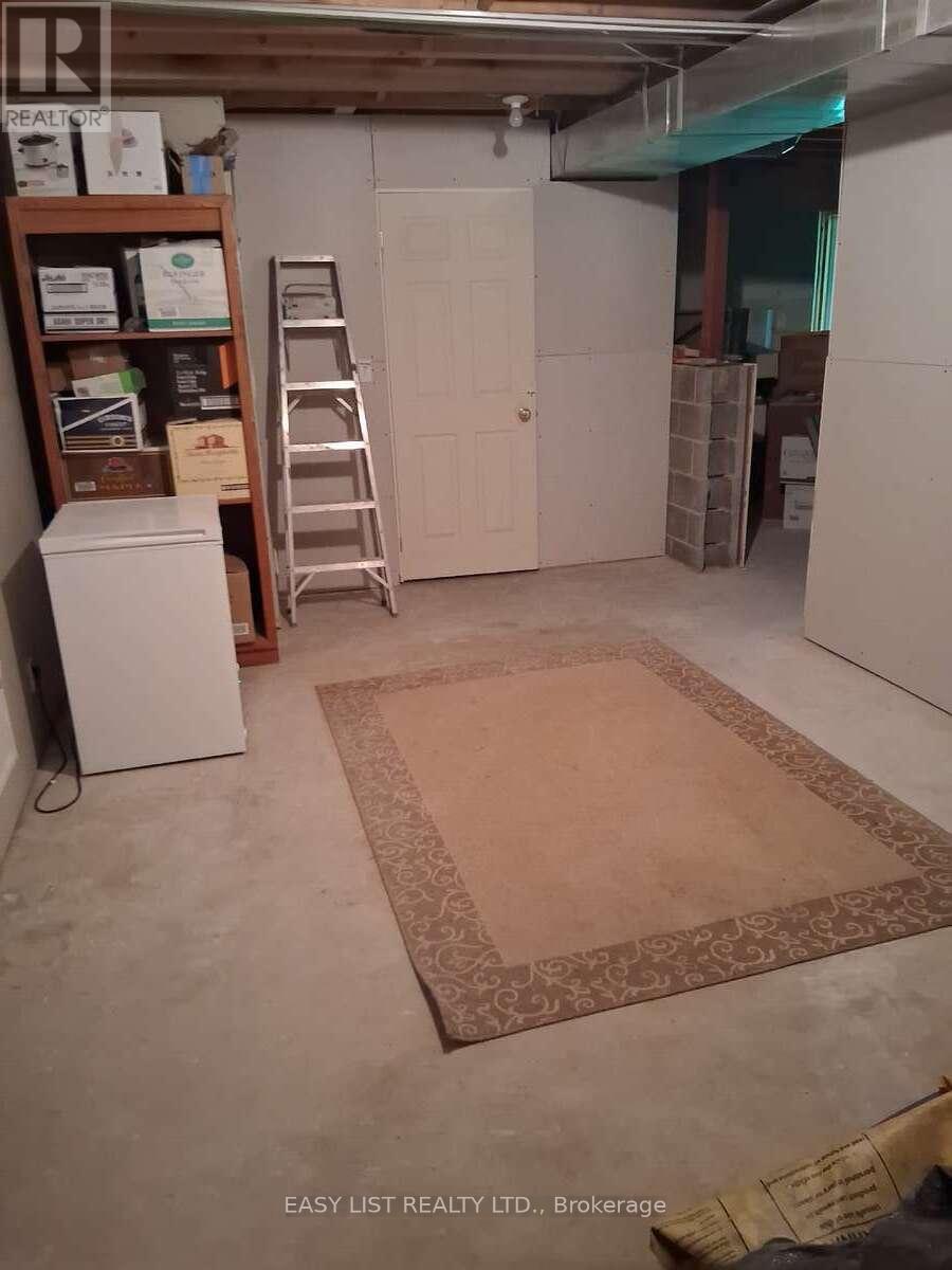 175 Old Man's Lake Lane, Magnetawan, Ontario  P0A 1P0 - Photo 39 - X12437666