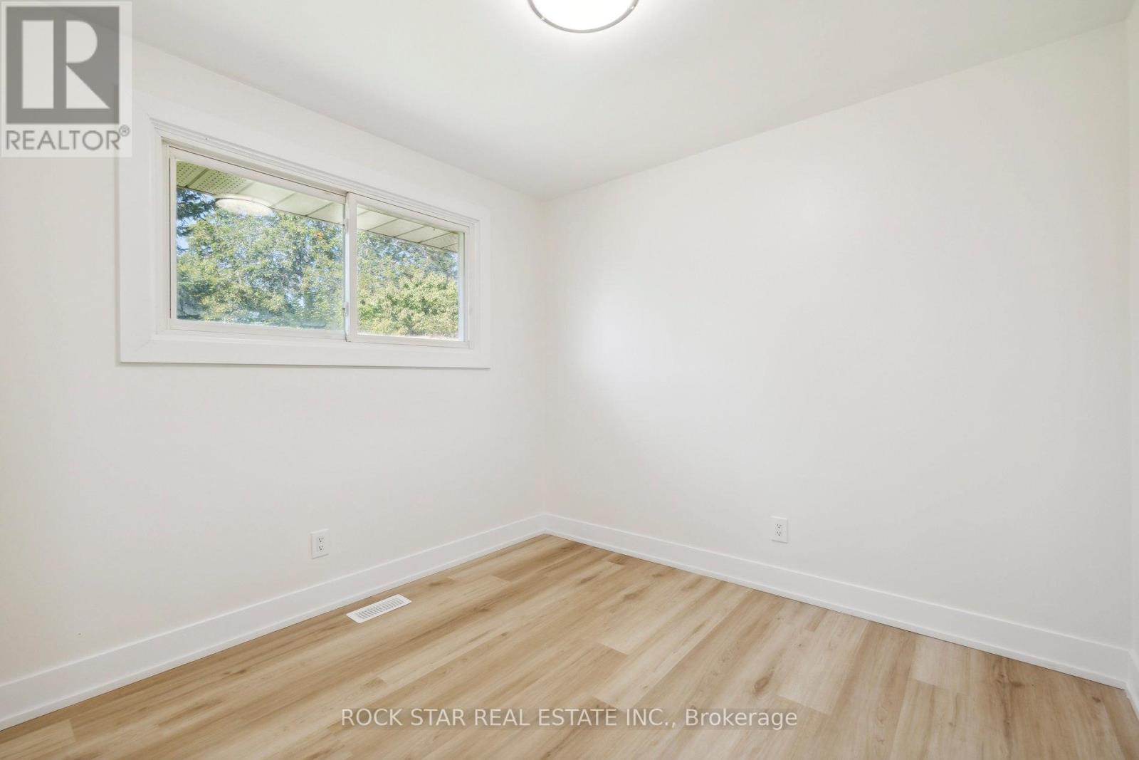 Upper - 87 Leaside Drive, St. Catharines, Ontario  L2M 4G7 - Photo 14 - X12437672