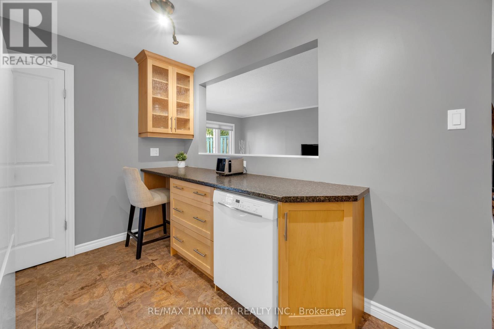 54 - 14 Williamsburg Road, Kitchener, Ontario  N2E 1W1 - Photo 12 - X12437717