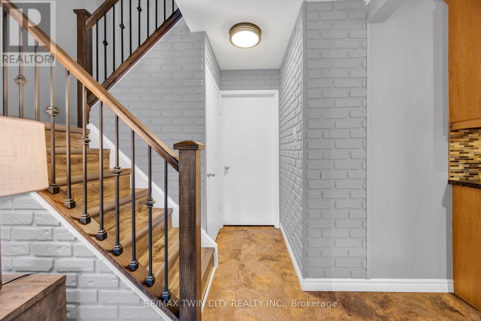 54 - 14 Williamsburg Road, Kitchener, Ontario  N2E 1W1 - Photo 15 - X12437717