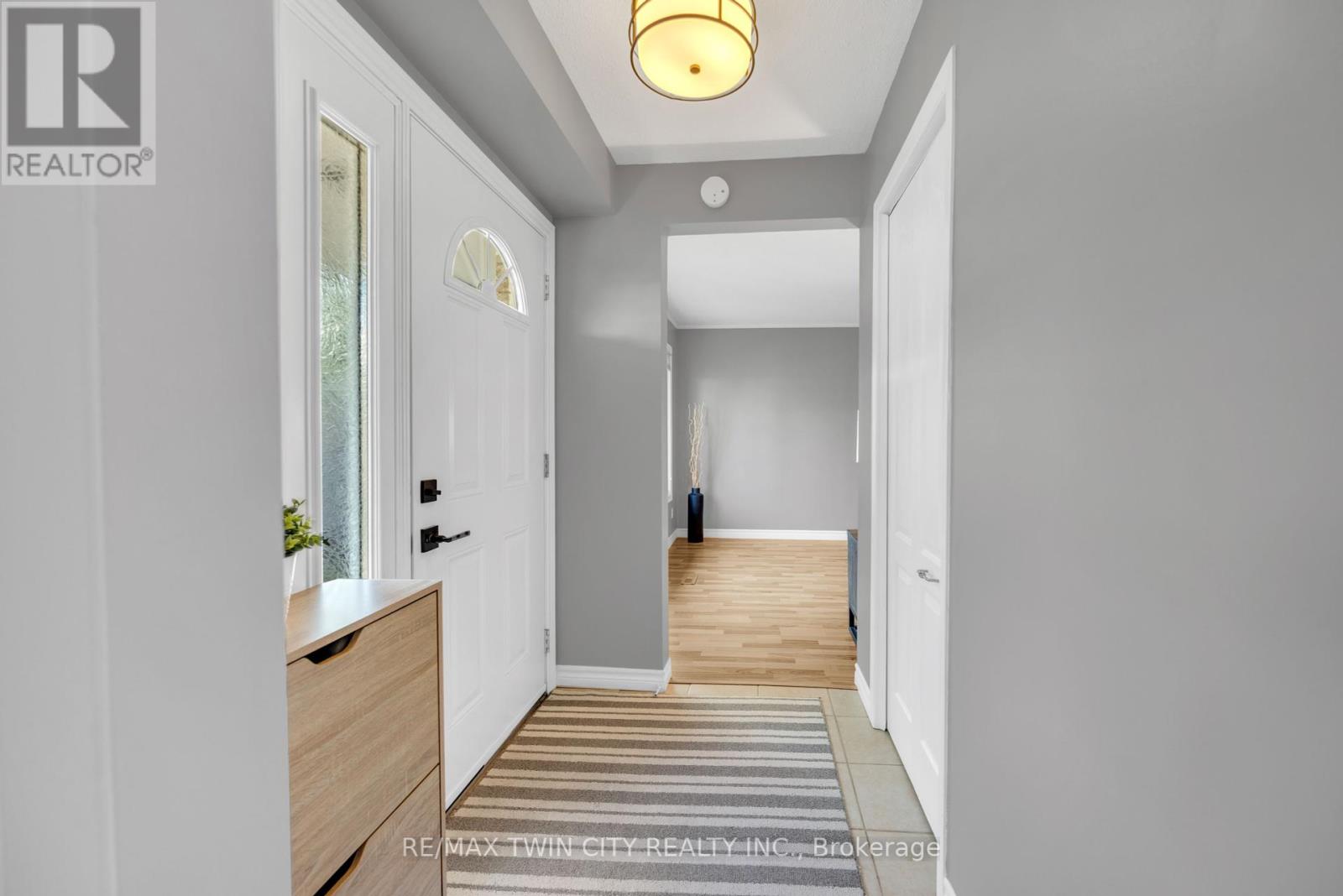 54 - 14 Williamsburg Road, Kitchener, Ontario  N2E 1W1 - Photo 4 - X12437717