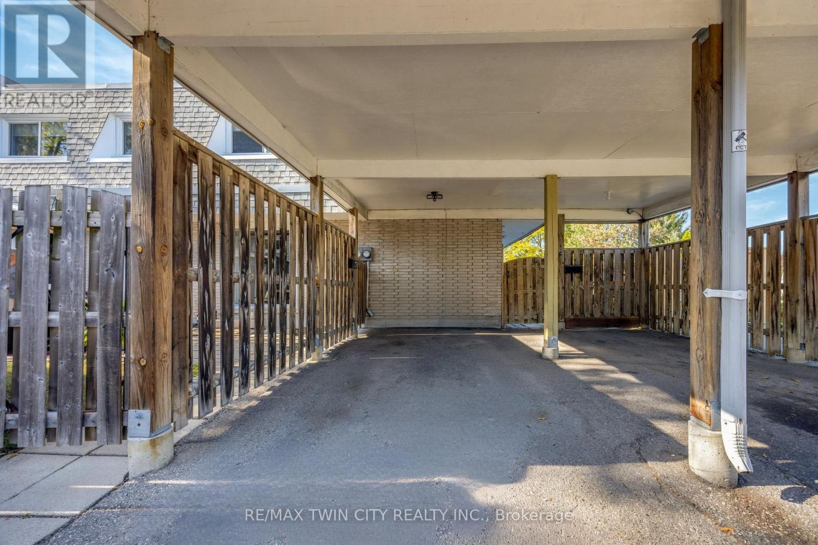 54 - 14 Williamsburg Road, Kitchener, Ontario  N2E 1W1 - Photo 41 - X12437717