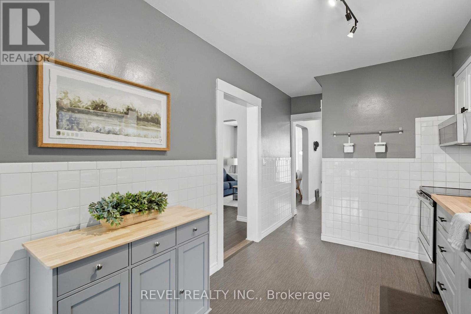 197 Balmoral Avenue S, Hamilton, Ontario  L8M 3K5 - Photo 12 - X12437773