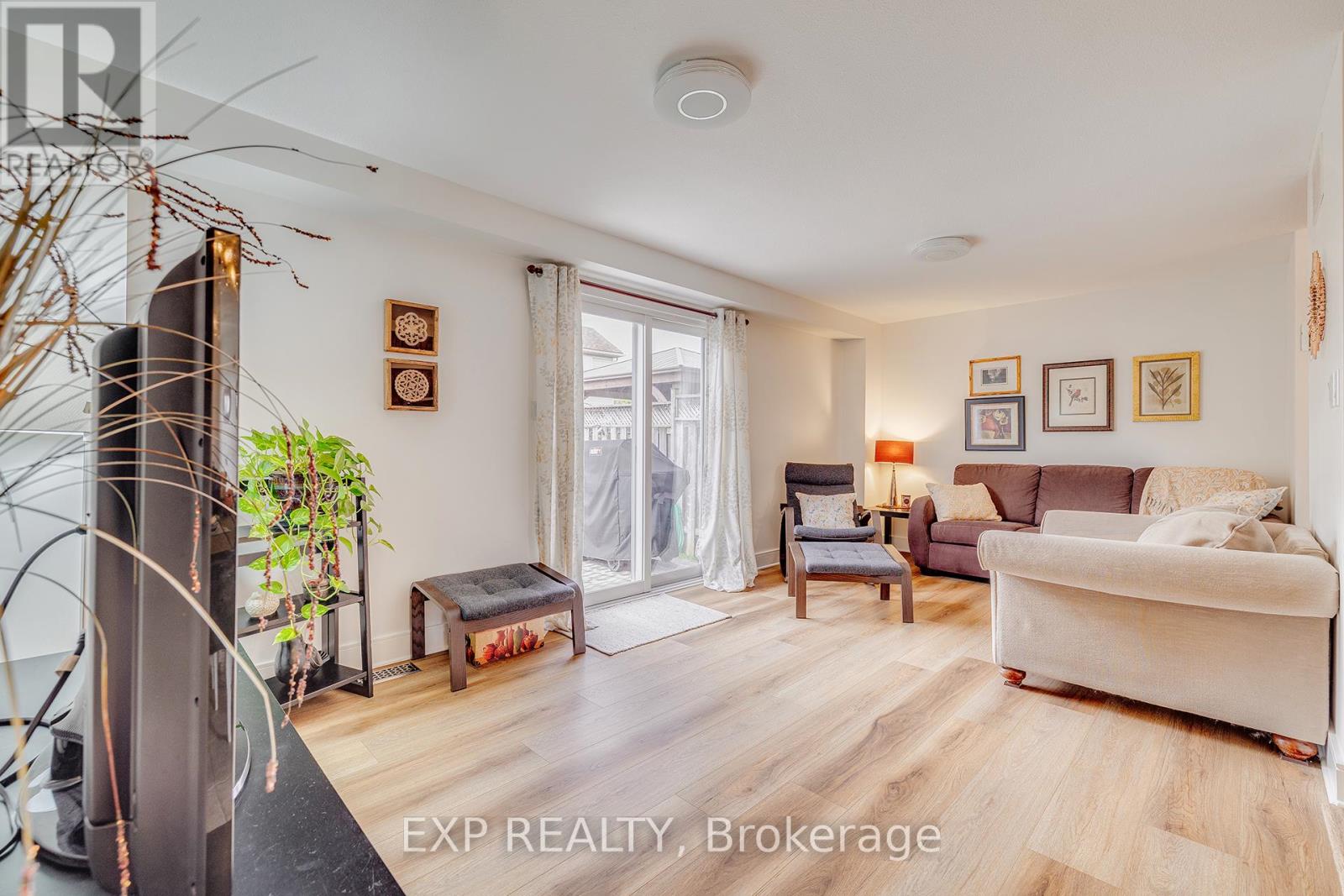 220 Prosperity Drive, Kitchener, Ontario  N2E 4E5 - Photo 10 - X12437846
