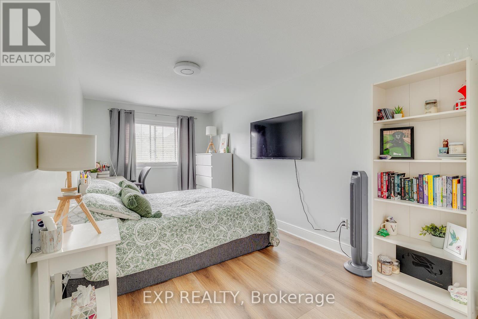 220 Prosperity Drive, Kitchener, Ontario  N2E 4E5 - Photo 16 - X12437846