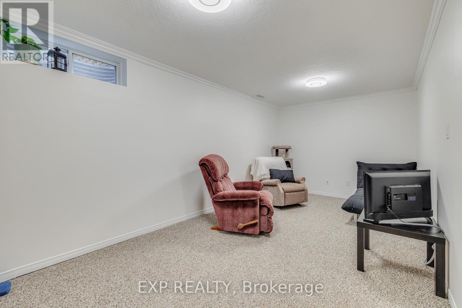 220 Prosperity Drive, Kitchener, Ontario  N2E 4E5 - Photo 21 - X12437846