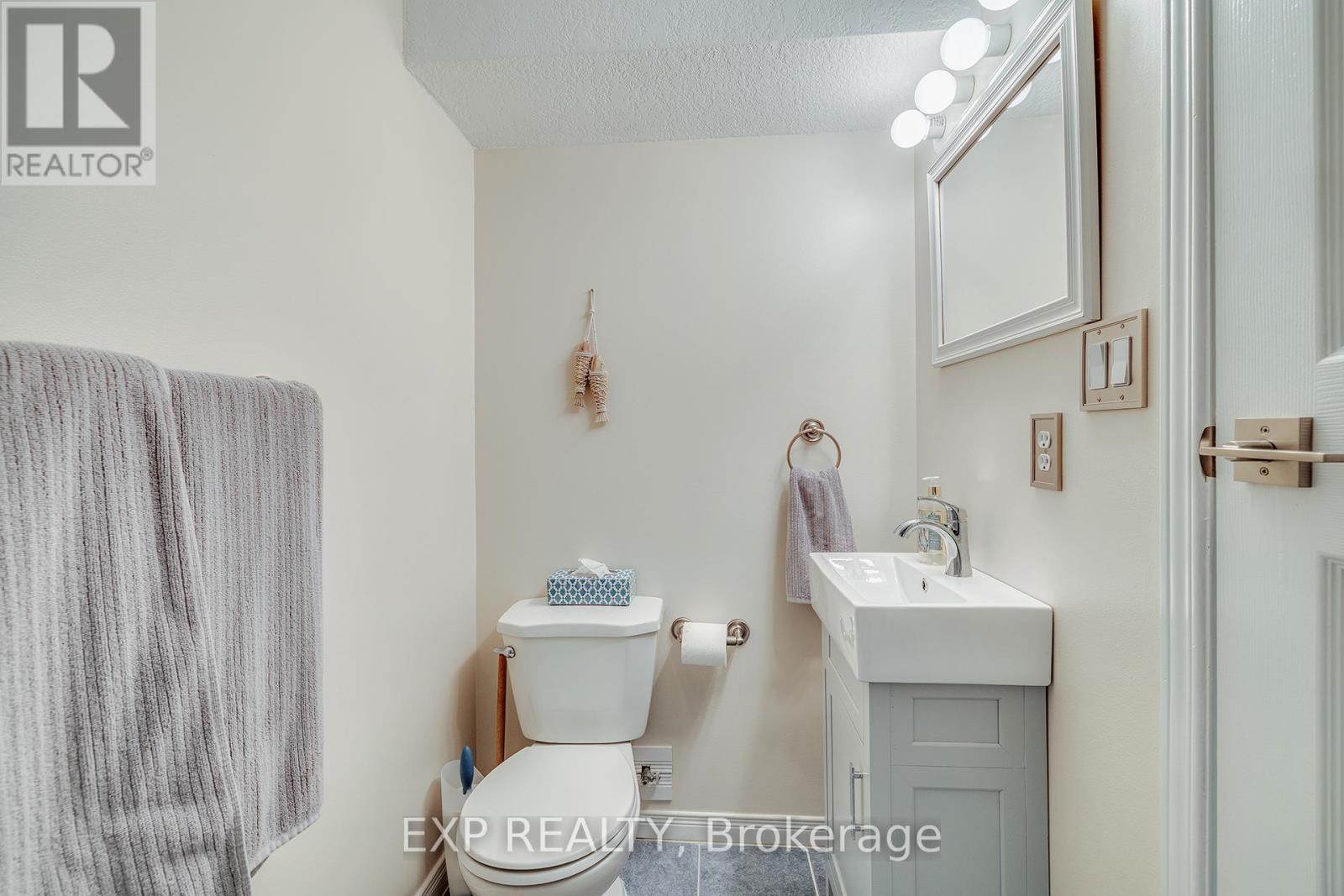 220 Prosperity Drive, Kitchener, Ontario  N2E 4E5 - Photo 24 - X12437846