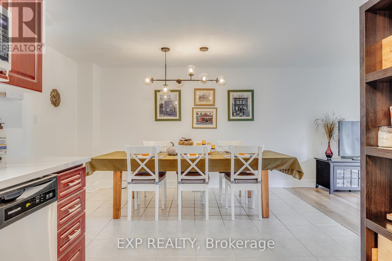 220 Prosperity Drive, Kitchener, Ontario  N2E 4E5 - Photo 7 - X12437846