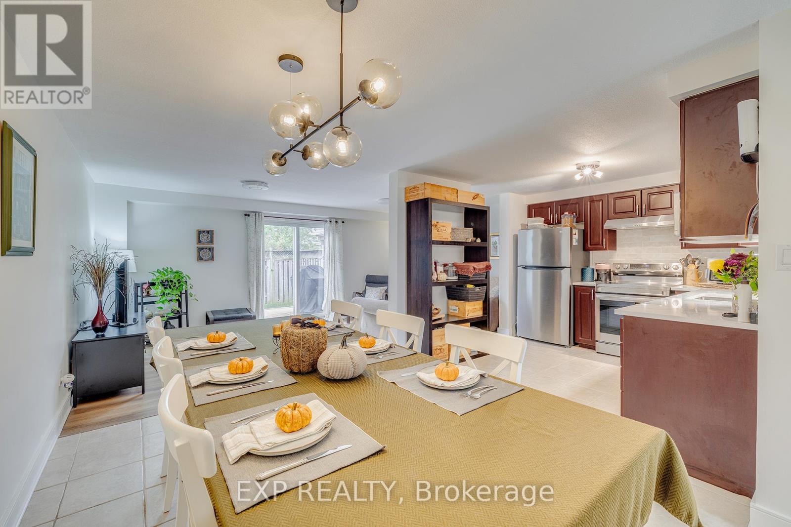 220 Prosperity Drive, Kitchener, Ontario  N2E 4E5 - Photo 8 - X12437846