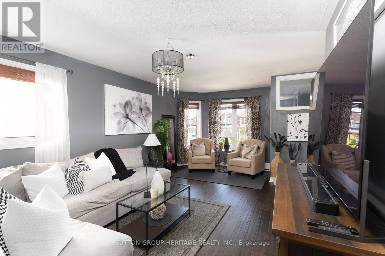 99 Sweetnam Drive, Kawartha Lakes, Ontario  K9V 0A6 - Photo 6 - X12437858