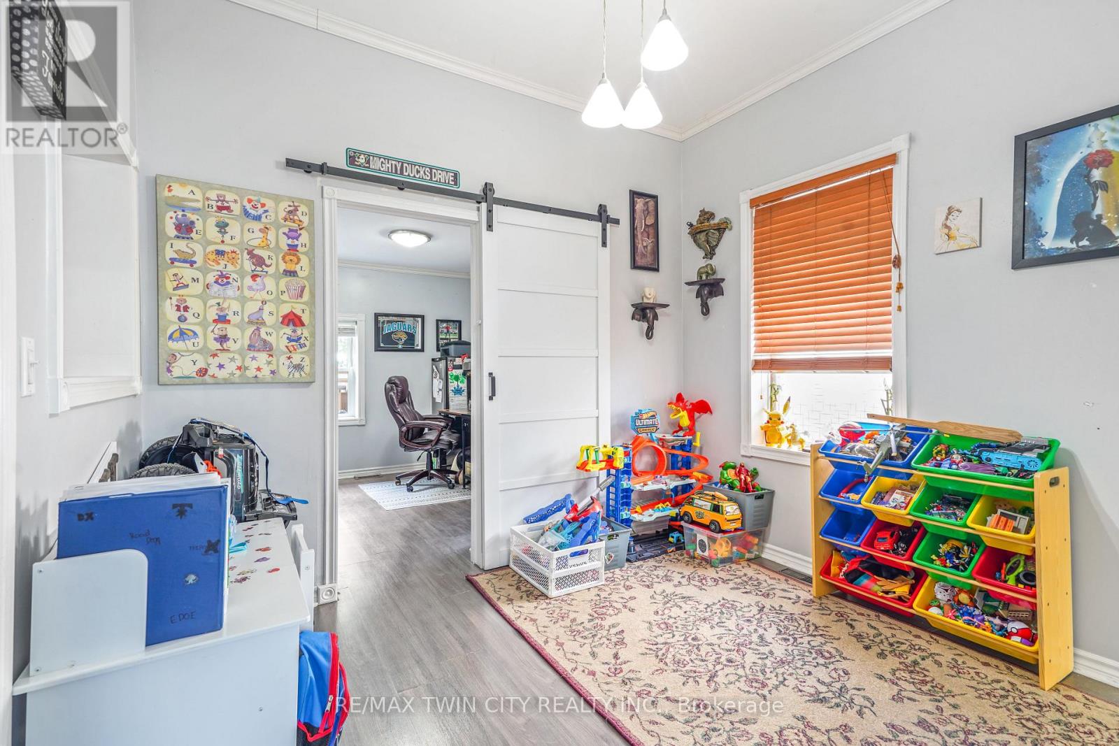 60 Terrace Hill Street, Brantford, Ontario  N3R 1G1 - Photo 16 - X12437862