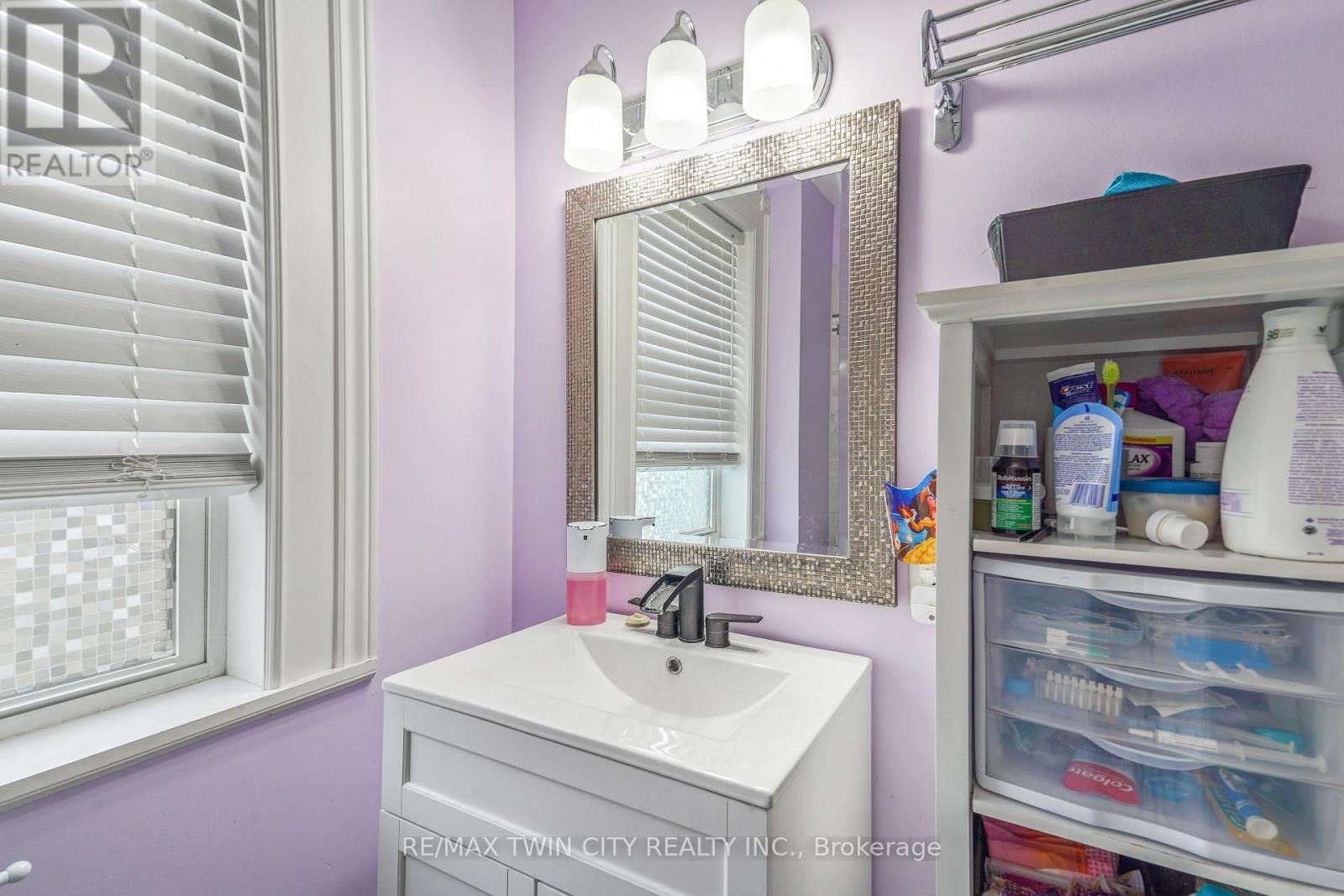 60 Terrace Hill Street, Brantford, Ontario  N3R 1G1 - Photo 30 - X12437862