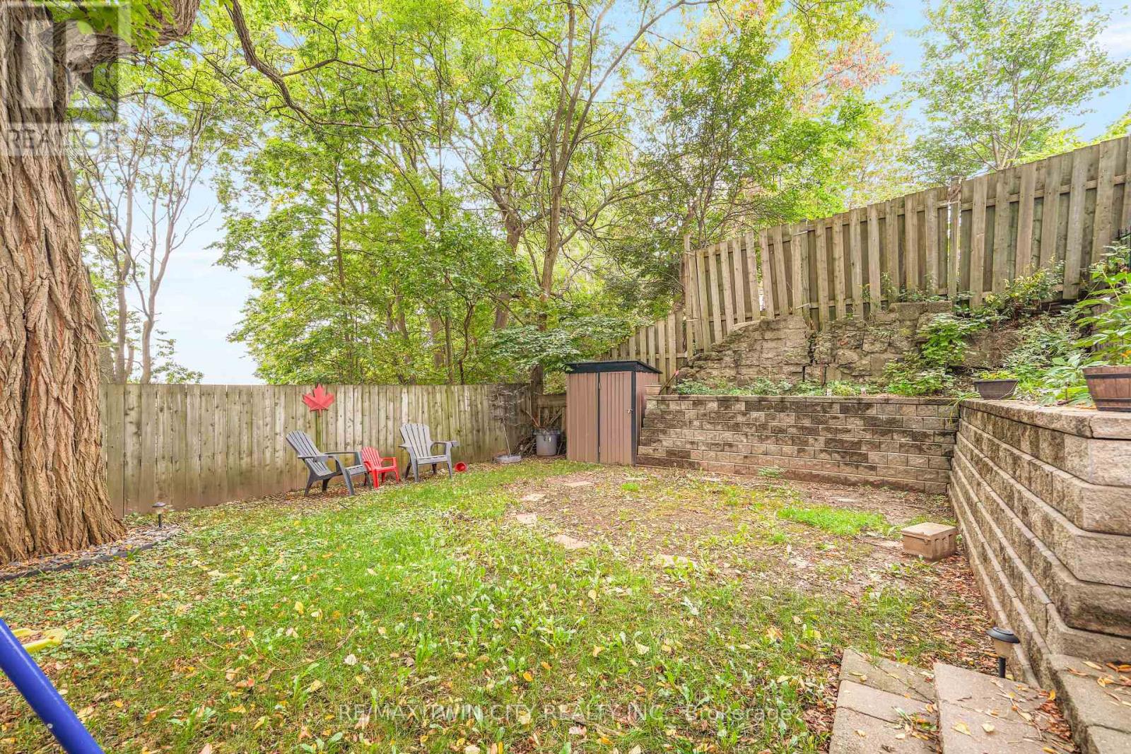 60 Terrace Hill Street, Brantford, Ontario  N3R 1G1 - Photo 40 - X12437862