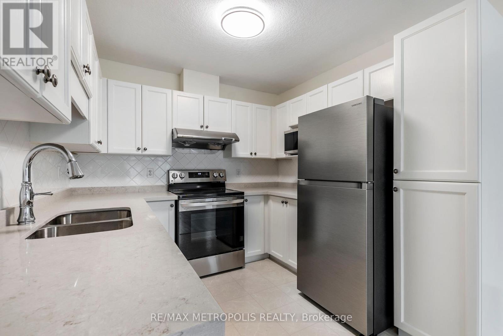 C16 - 619 Wild Ginger Avenue, Waterloo, Ontario  N2V 2X1 - Photo 19 - X12437866