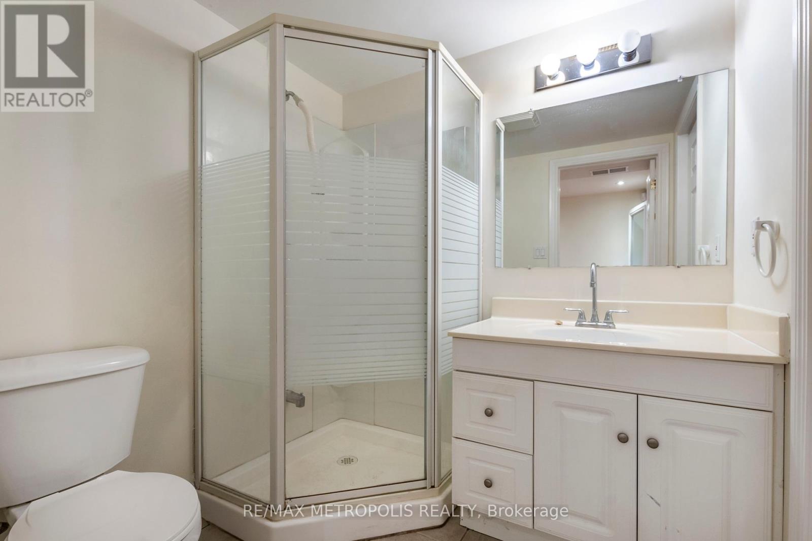 C16 - 619 Wild Ginger Avenue, Waterloo, Ontario  N2V 2X1 - Photo 35 - X12437866