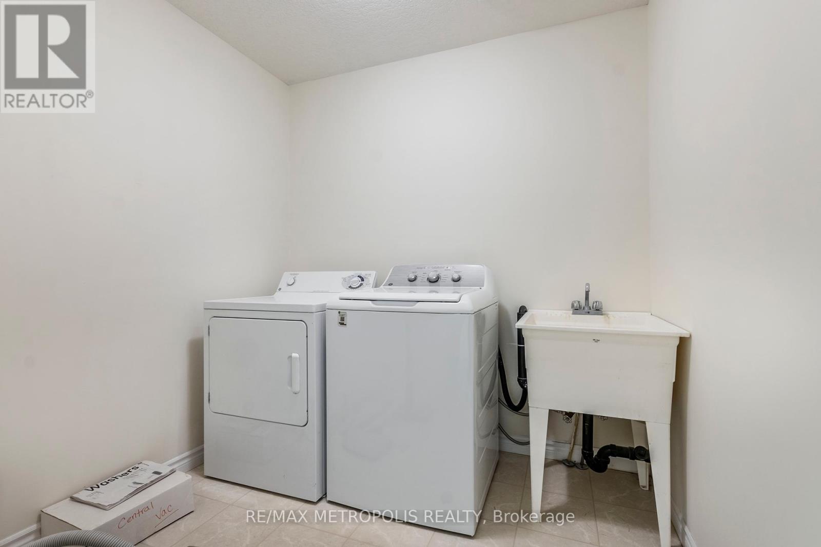 C16 - 619 Wild Ginger Avenue, Waterloo, Ontario  N2V 2X1 - Photo 42 - X12437866