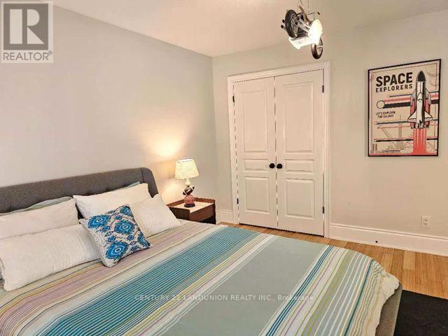 96 Irma Court, Hamilton, Ontario  L9G 1K7 - Photo 13 - X12437868