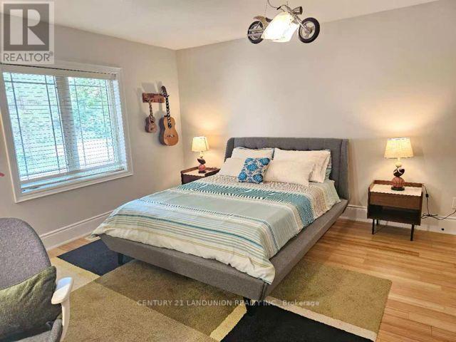 96 Irma Court, Hamilton, Ontario  L9G 1K7 - Photo 17 - X12437868