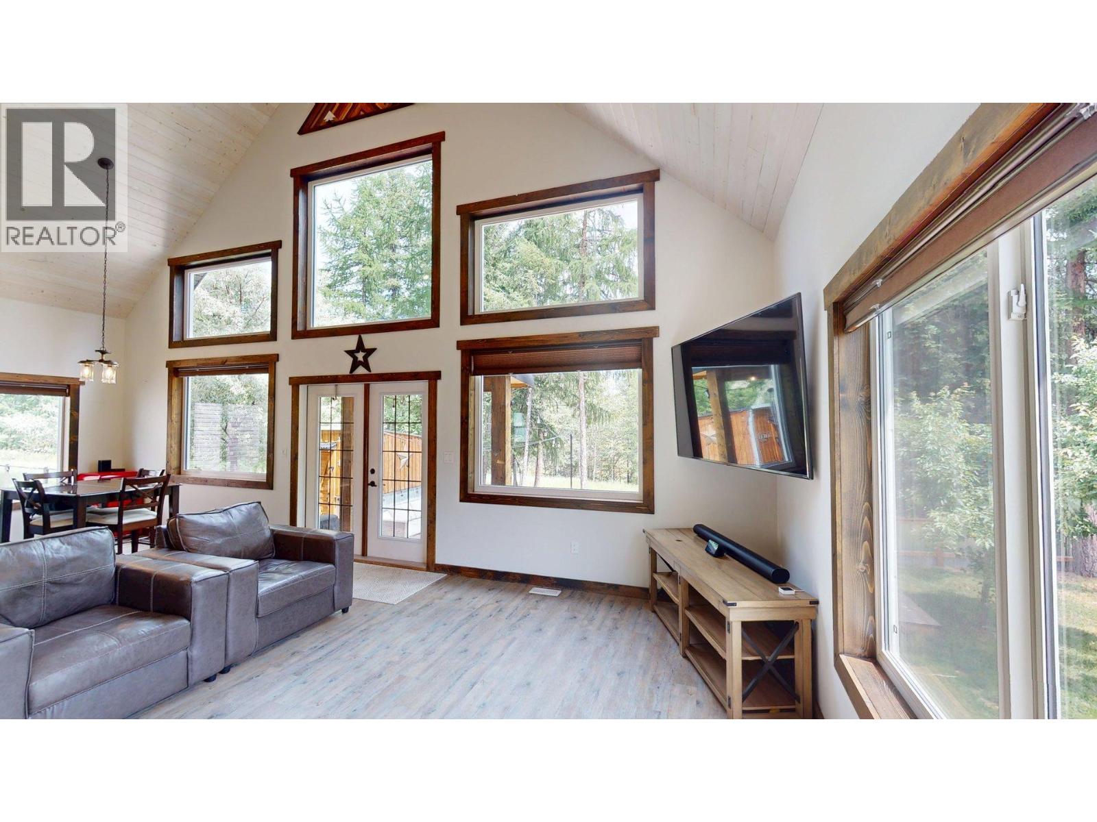 974 313th Drive, Kimberley, British Columbia  V1A 3G9 - Photo 14 - 10353262