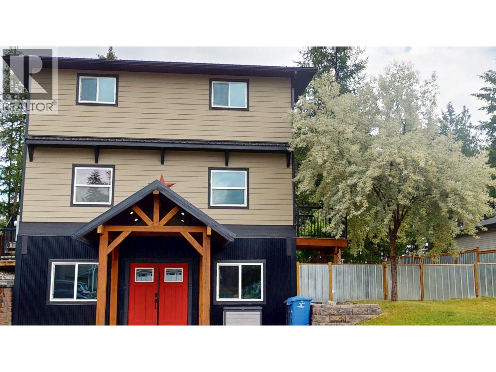 974 313th Drive, Kimberley, British Columbia  V1A 3G9 - Photo 3 - 10353262