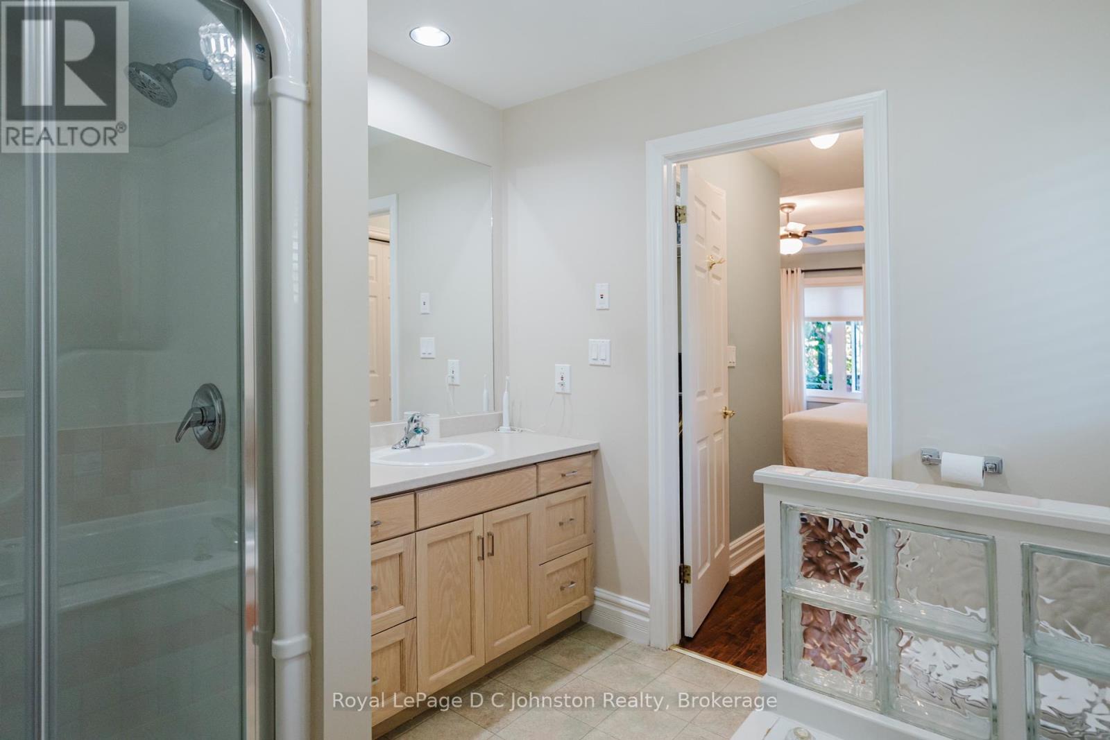 6 Eastgate Drive, Saugeen Shores, Ontario  N0H 2L0 - Photo 24 - X12438119